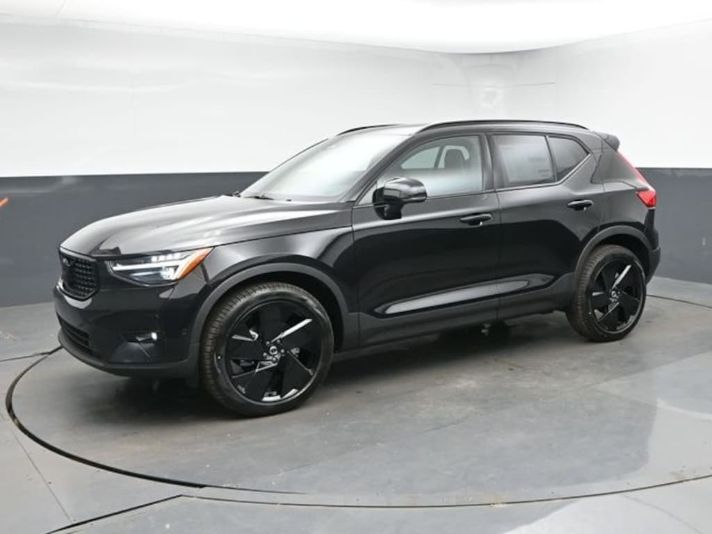 New 2026 Volvo XC40 B5 Ultra Black Edition SUV