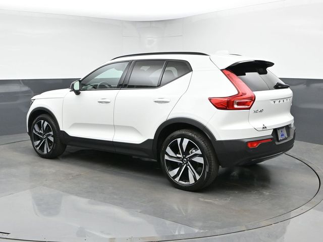 2024 Volvo XC40 Plus - Photo 6