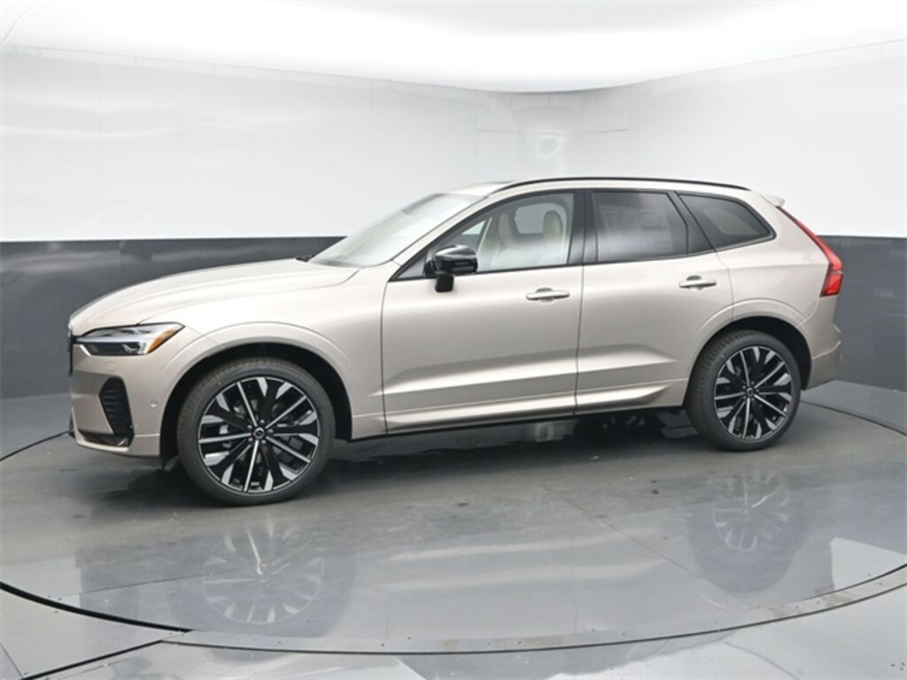 New 2026 Volvo XC60 B5 Ultra SUV
