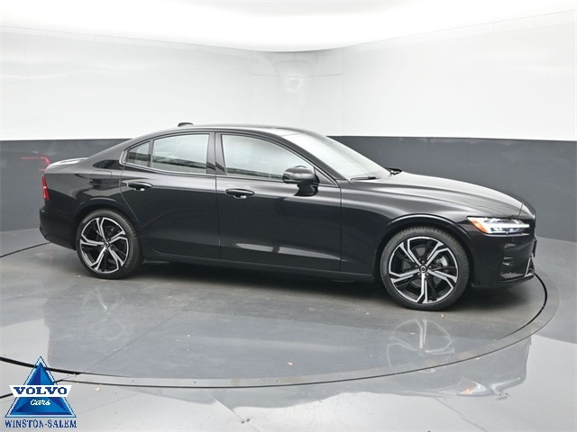 2024 Volvo S60 Plus