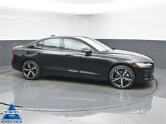 2024 Volvo S60 B5 Plus Black Edition Sedan