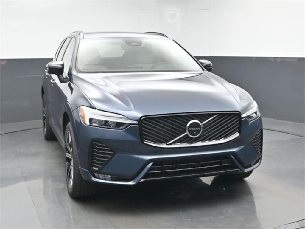 New 2026 Volvo XC60 B5 Plus SUV