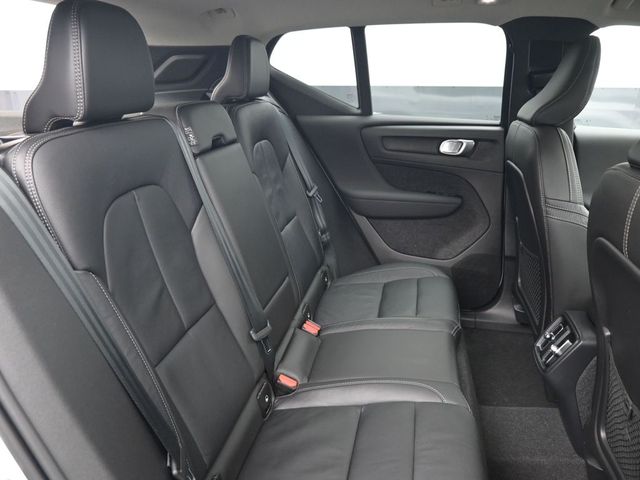 2024 Volvo XC40 Plus - Photo 30
