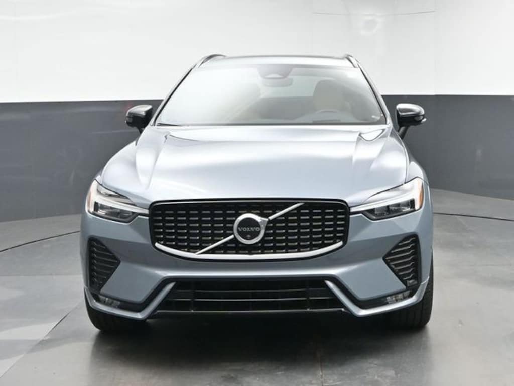 Used 2023 Volvo XC60 B6 Ultimate Dark Theme SUV