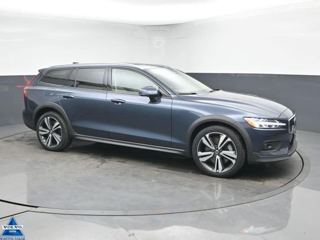 Used 2023 Volvo V60 Cross Country B5 Plus Wagon