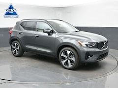 2026 Volvo XC40 B5 Plus AWD V26253 SUV