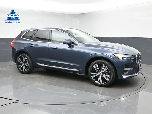 2023 Volvo XC60 B5 Plus Bright Theme AWD's photo