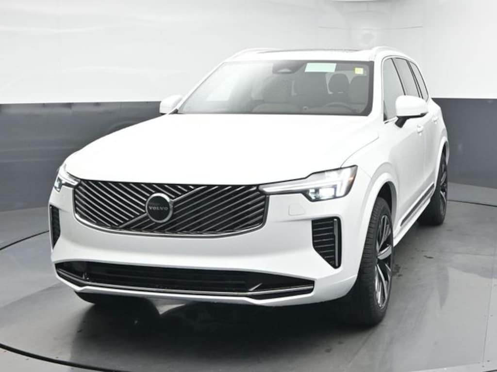 New 2026 Volvo XC90 B6 Core SUV