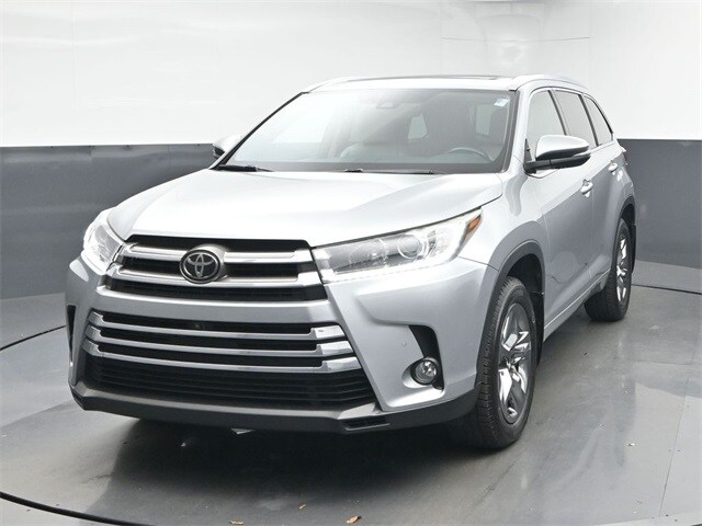 2017 Toyota Highlander Limited Platinum photo 3
