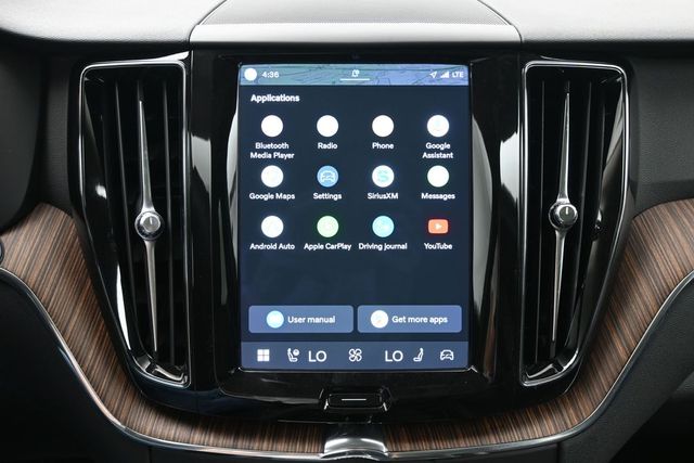 2023 Volvo XC60 Plus - Photo 19