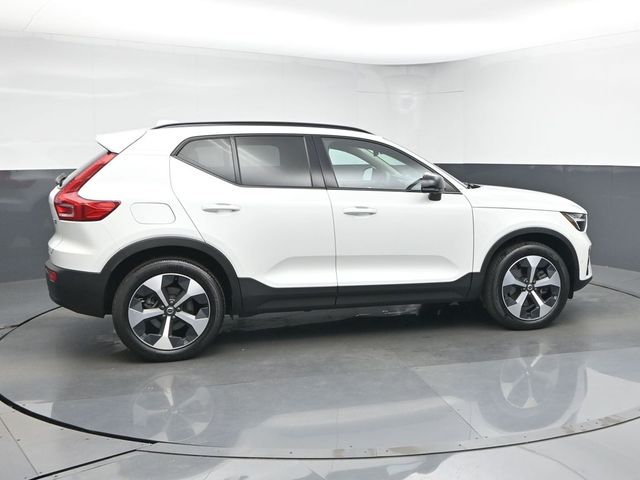 2024 Volvo XC40 Plus - Photo 8