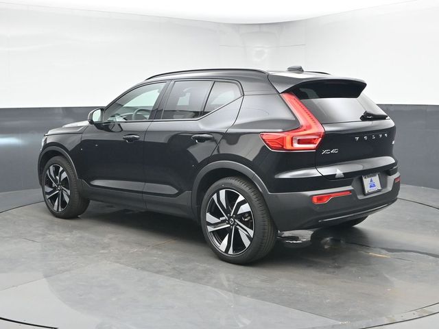 2024 Volvo XC40 Plus - Photo 6