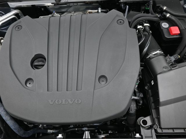 2026 Volvo V60 Cross Country Plus - Photo 35