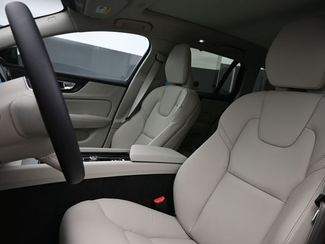 2026 Volvo V60 Cross Country Plus - Photo 9