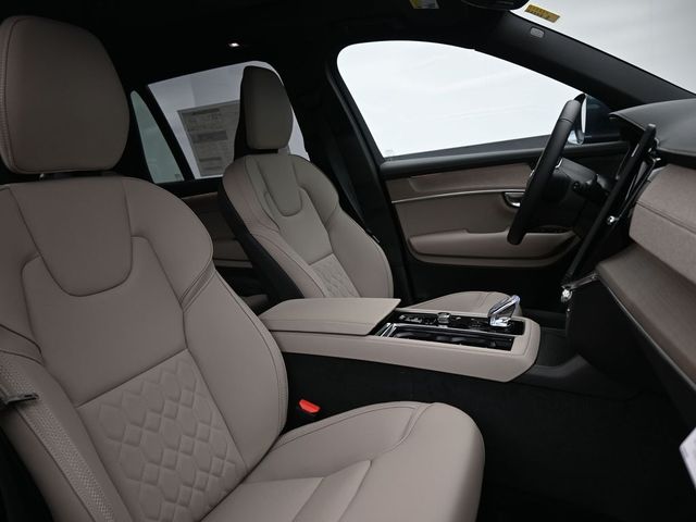 2026 Volvo XC90 Plus - Photo 35