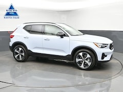 2026 Volvo XC40 B5 Plus AWD V26271 SUV