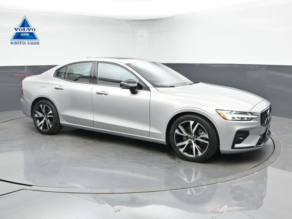 Used 2023 Volvo S60 B5 Core Dark Theme Sedan