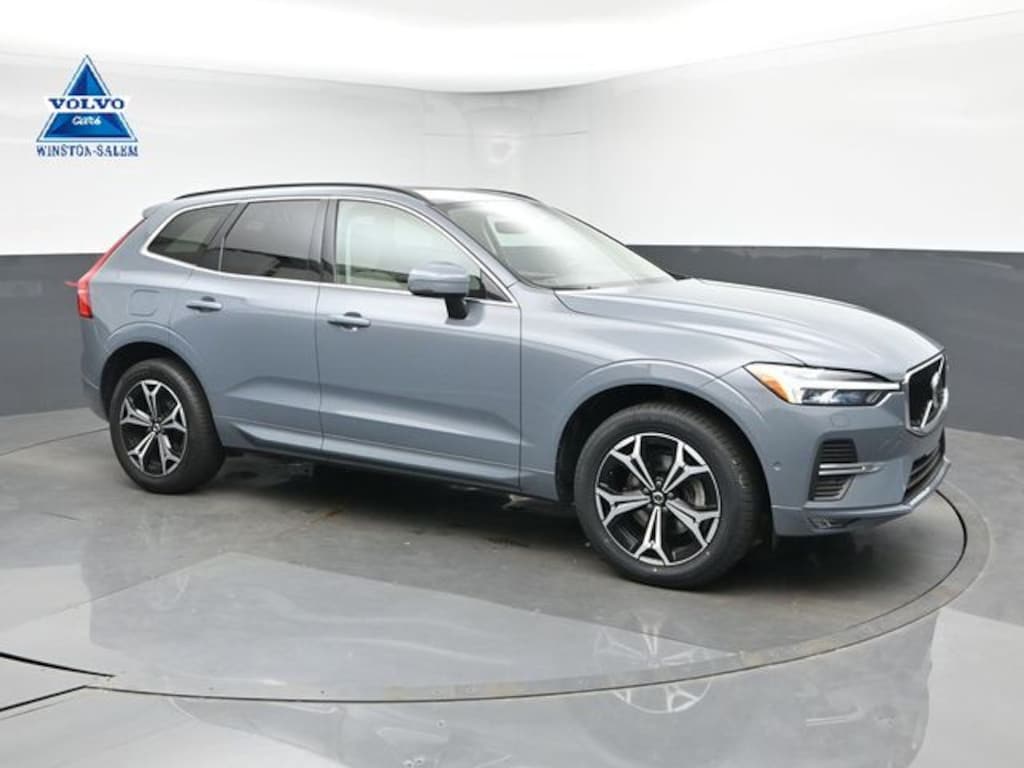Used 2022 Volvo XC60 B5 Momentum SUV