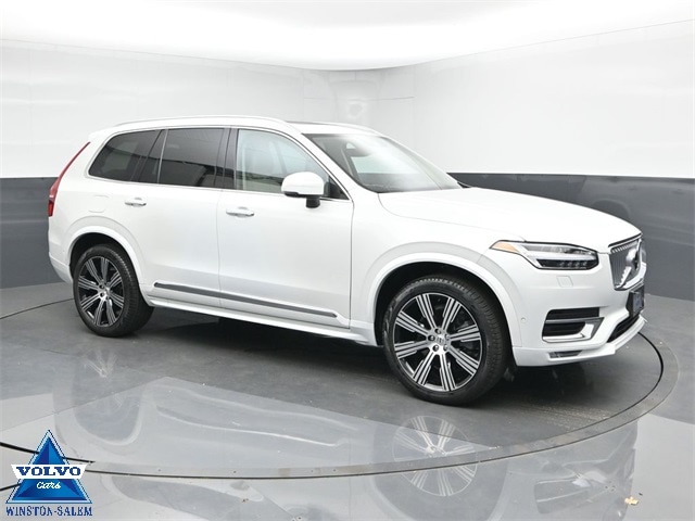 2022 Volvo XC90 T6 Inscription