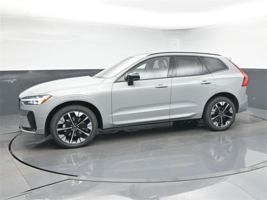 New 2026 Volvo XC60 B5 Plus SUV