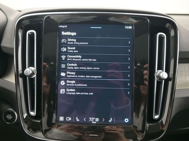 2024 Volvo XC40 Plus - Photo 15