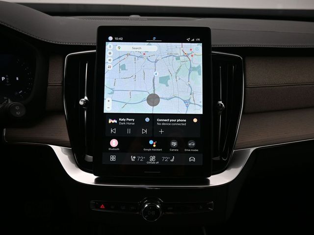 2026 Volvo XC90 Plus - Photo 13