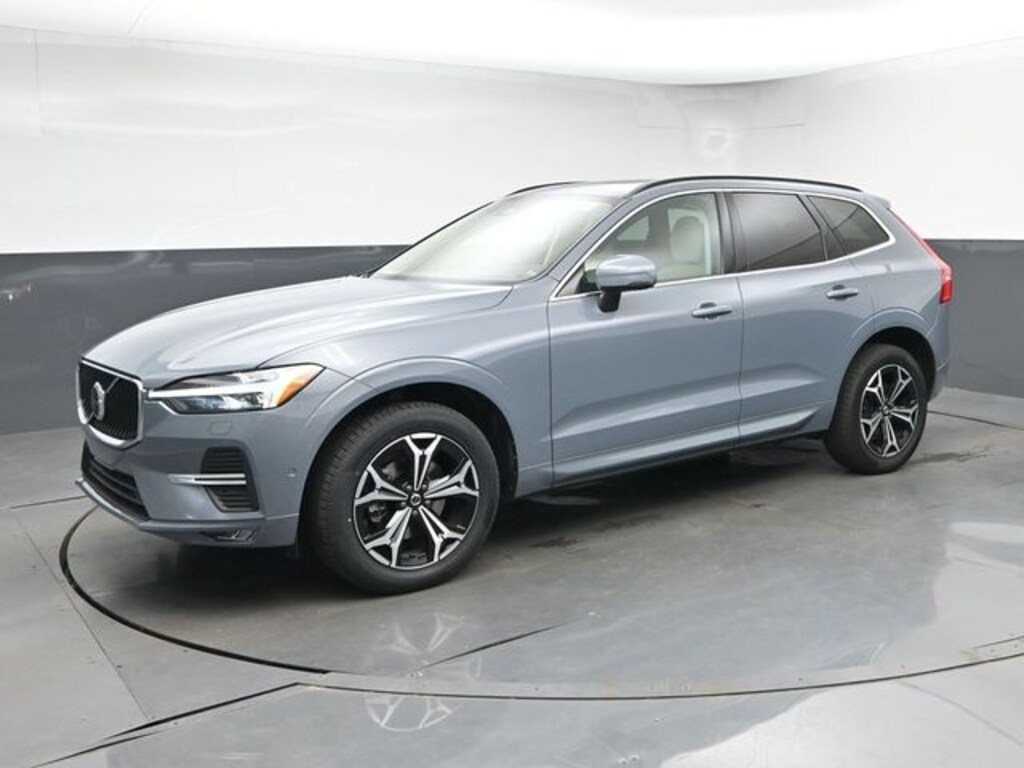 Used 2022 Volvo XC60 B5 Momentum SUV