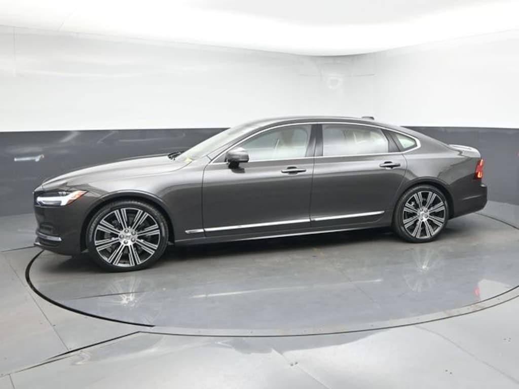Used 2023 Volvo S90 Ultimate Sedan