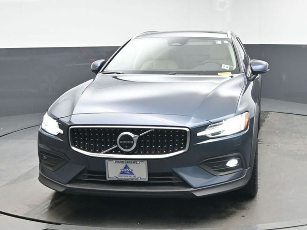 Used 2023 Volvo V60 Cross Country B5 Plus Wagon