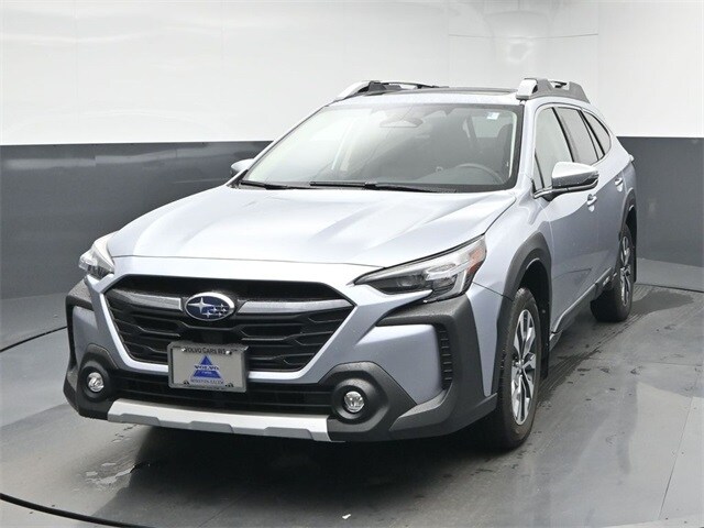 2023 Subaru Outback Touring photo 2