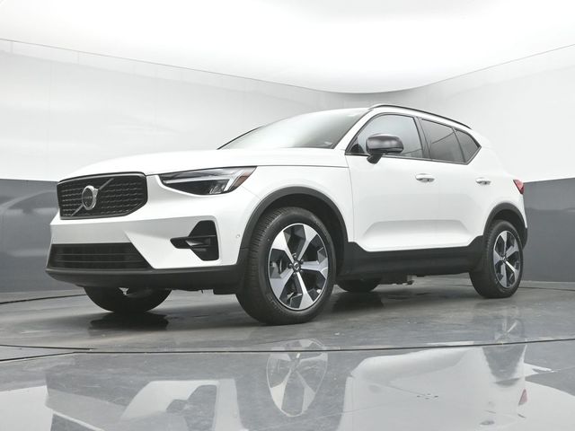 2024 Volvo XC40 Plus - Photo 36