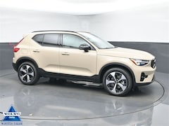 2026 Volvo XC40 B4 Plus FWD V26061 SUV