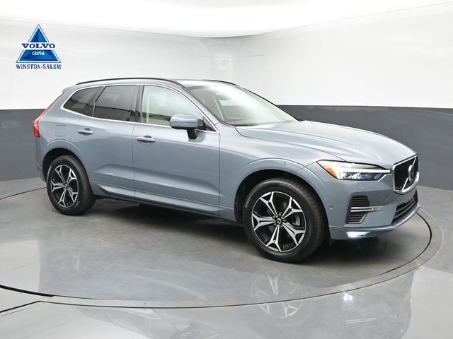 2022 Volvo XC60 B5 Momentum AWD's photo