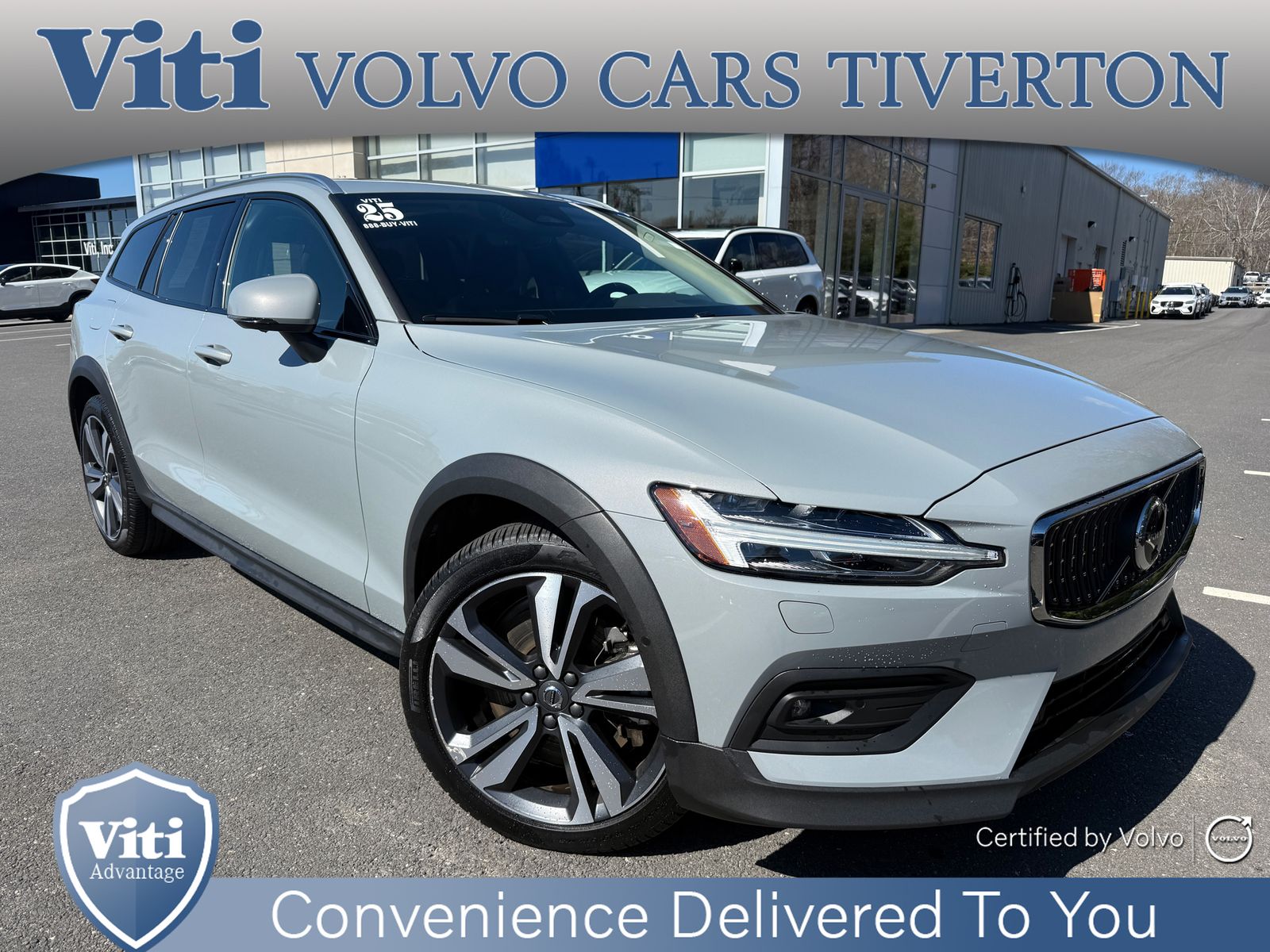 2025 Volvo V60 Cross Country