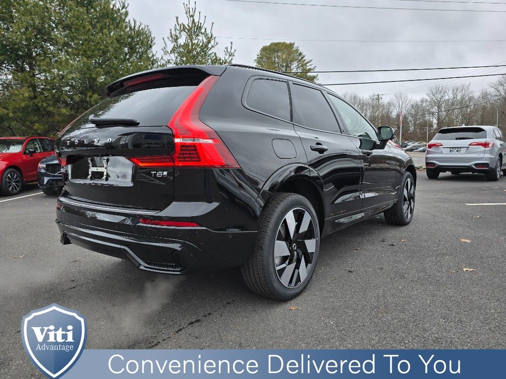 2025 Volvo XC60 Plus - Photo 8
