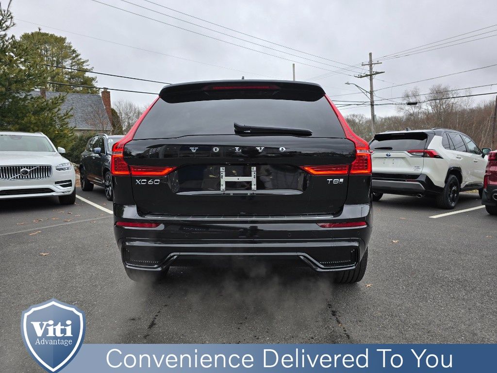 2025 Volvo XC60 Plus - Photo 7
