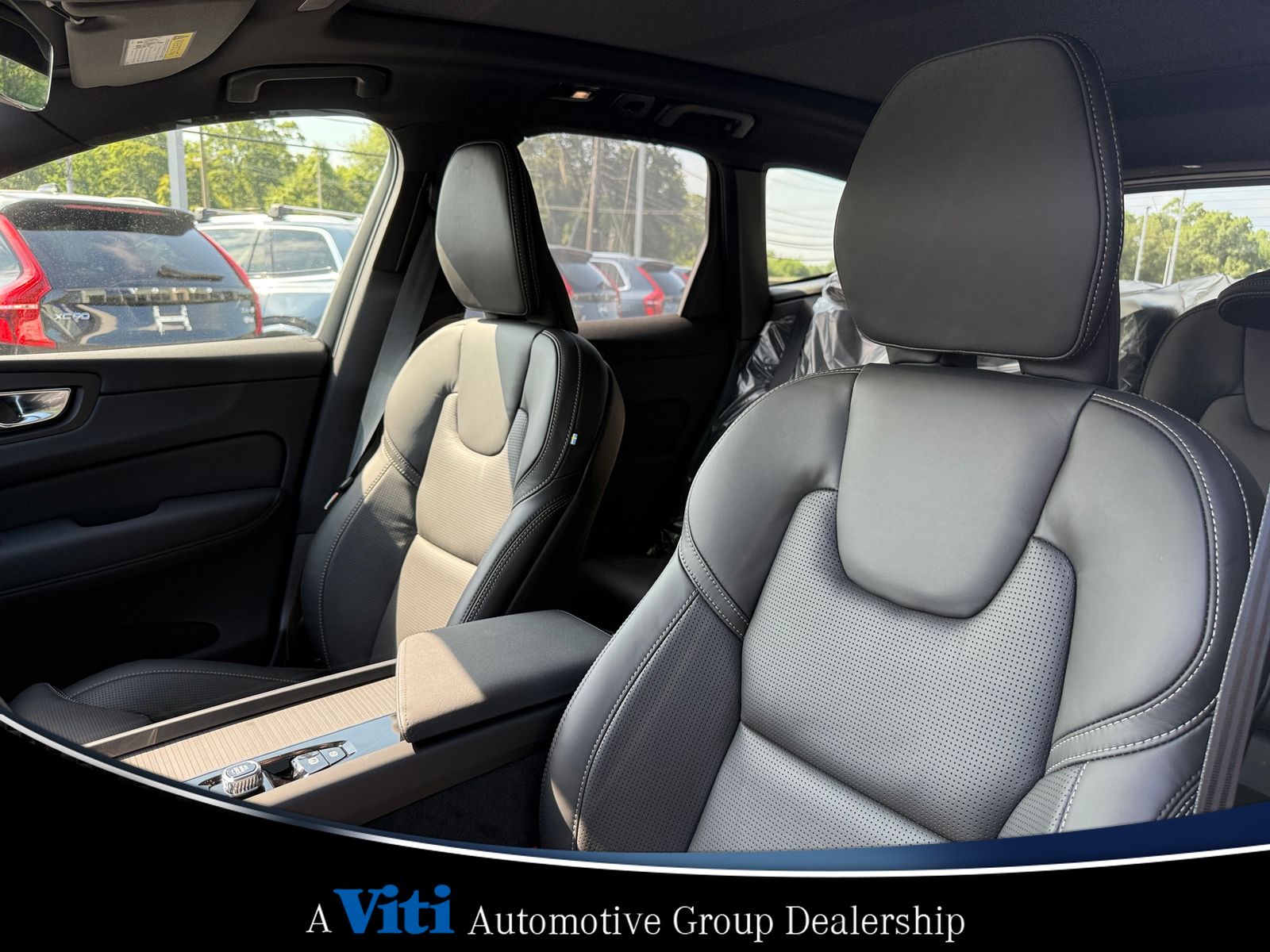 2026 Volvo XC60 Ultra - Photo 12