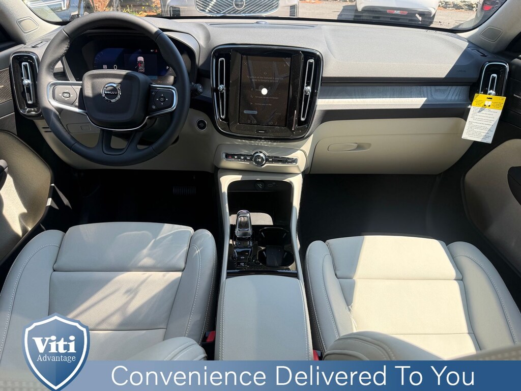 New 2026 Volvo XC40 B5 Ultra SUV