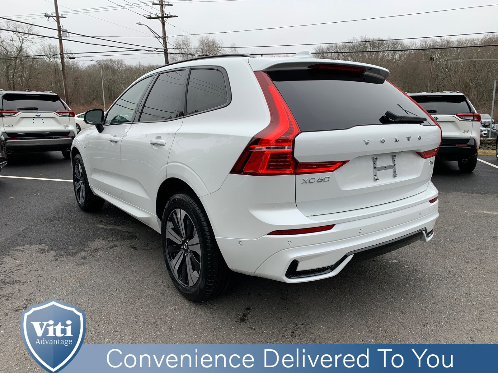 2025 Volvo XC60 Plus - Photo 6