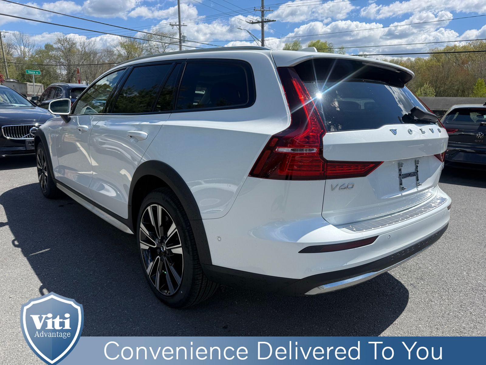 2026 Volvo V60 Cross Country Ultra - Photo 6