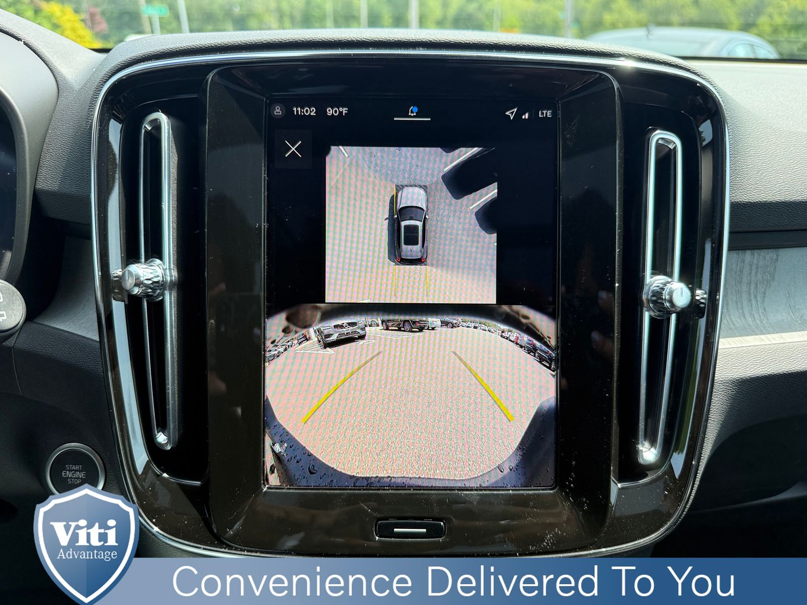 2026 Volvo XC40 Plus - Photo 17