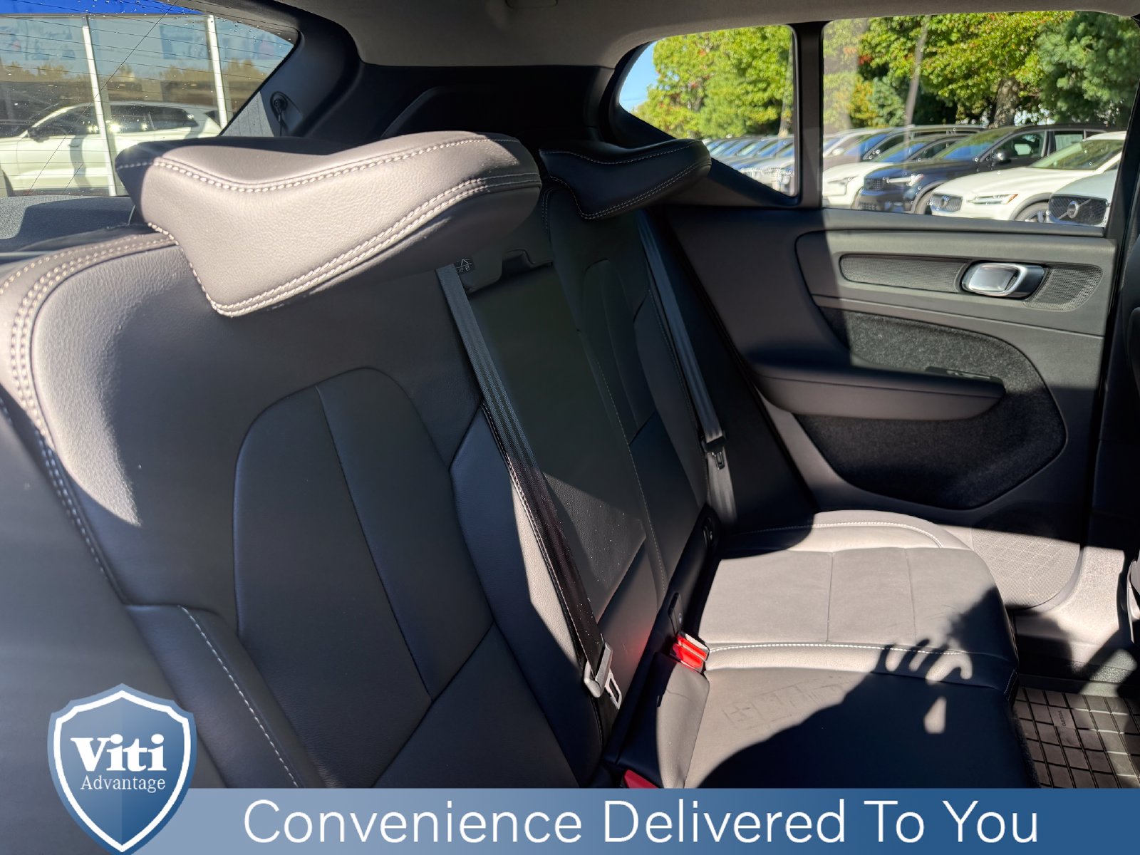 2026 Volvo XC40 Plus - Photo 28