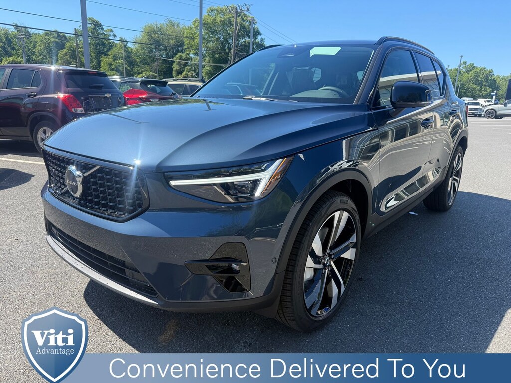 New 2026 Volvo XC40 B5 Plus SUV