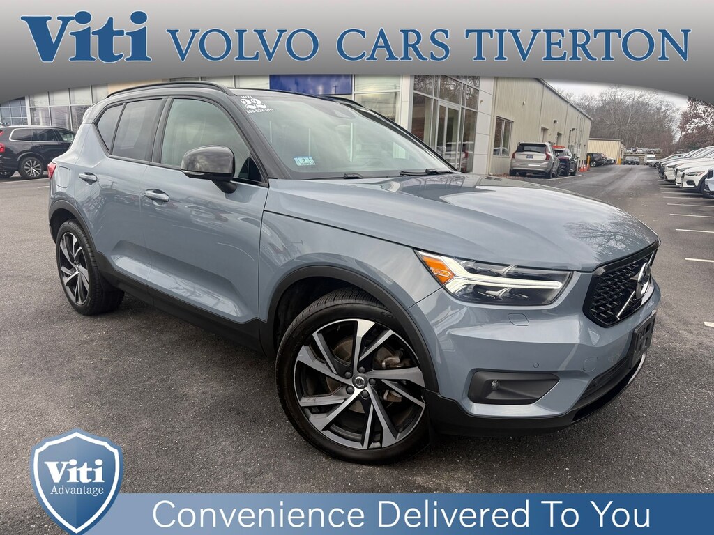 Used 2022 Volvo XC40 T5 AWD R-Design SUV