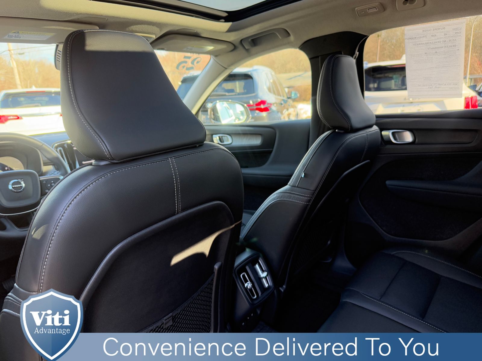 2025 Volvo XC40 Core - Photo 21