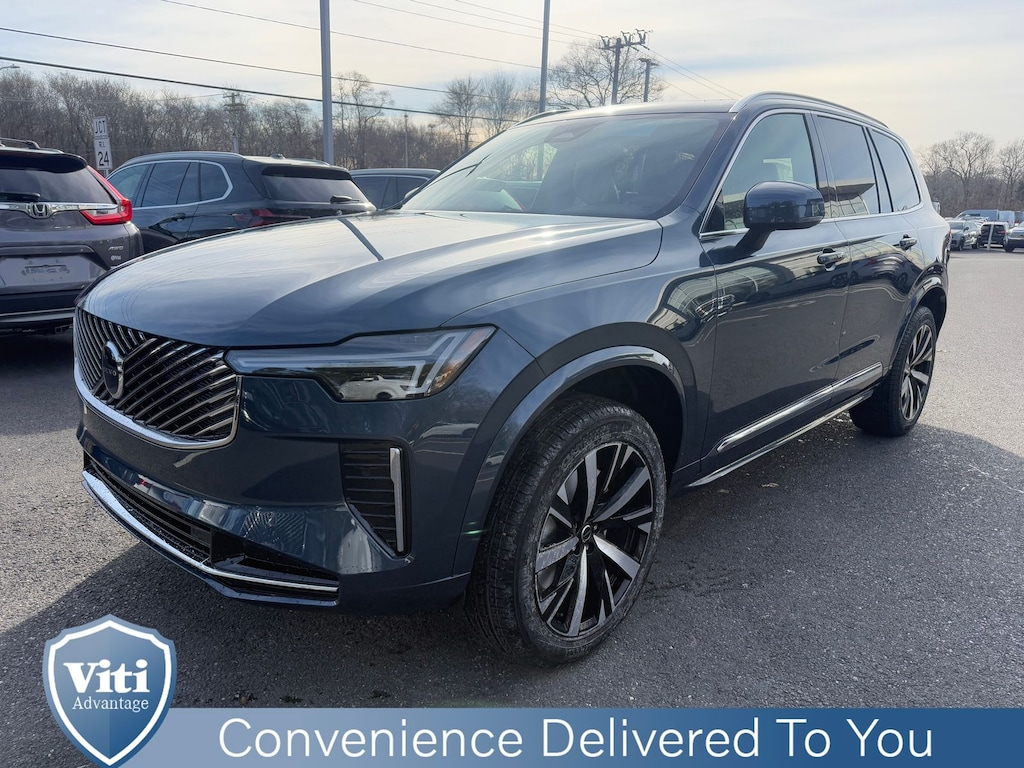 New 2026 Volvo XC90 B5 Core SUV