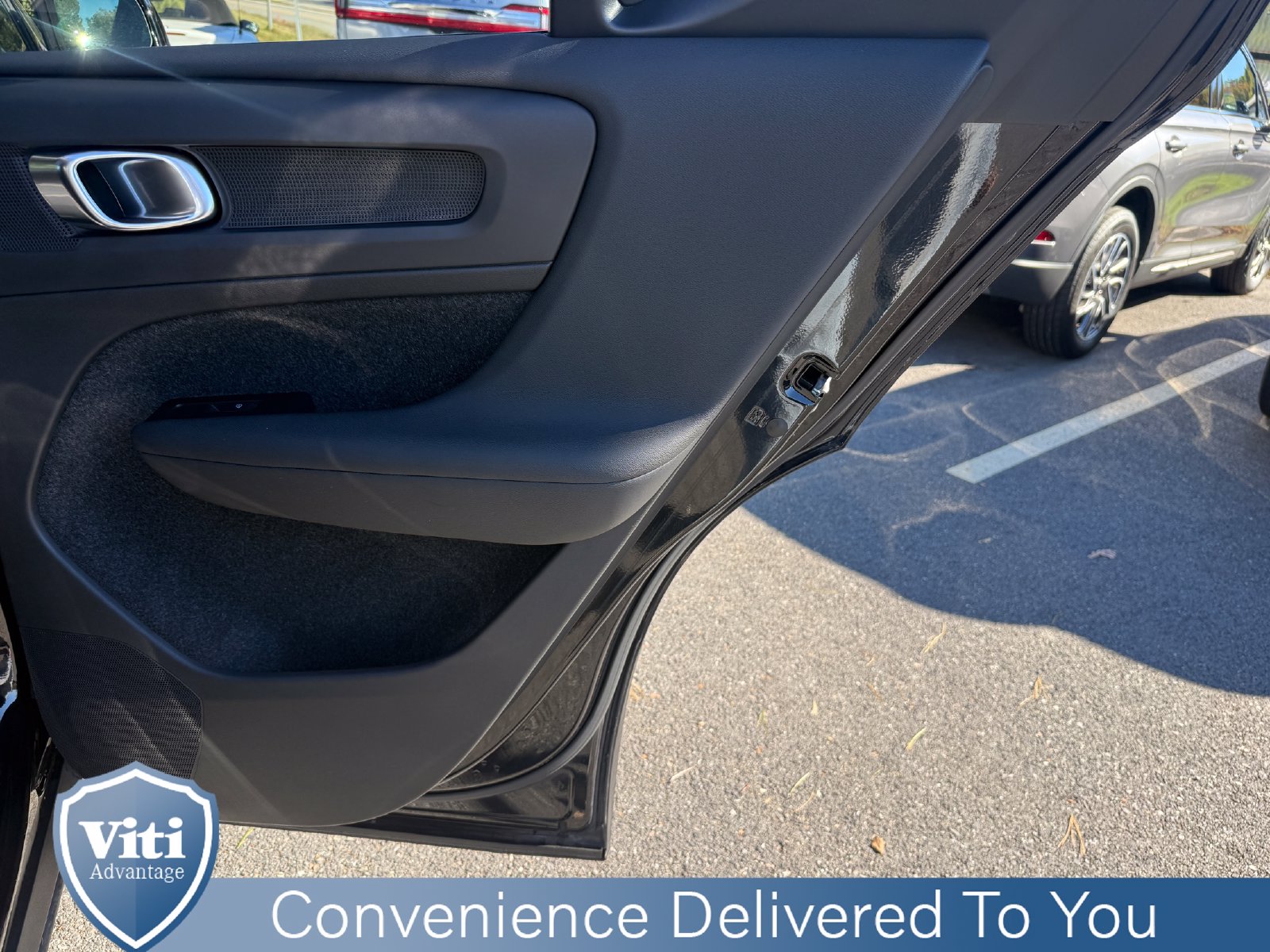 2026 Volvo XC40 Plus - Photo 26