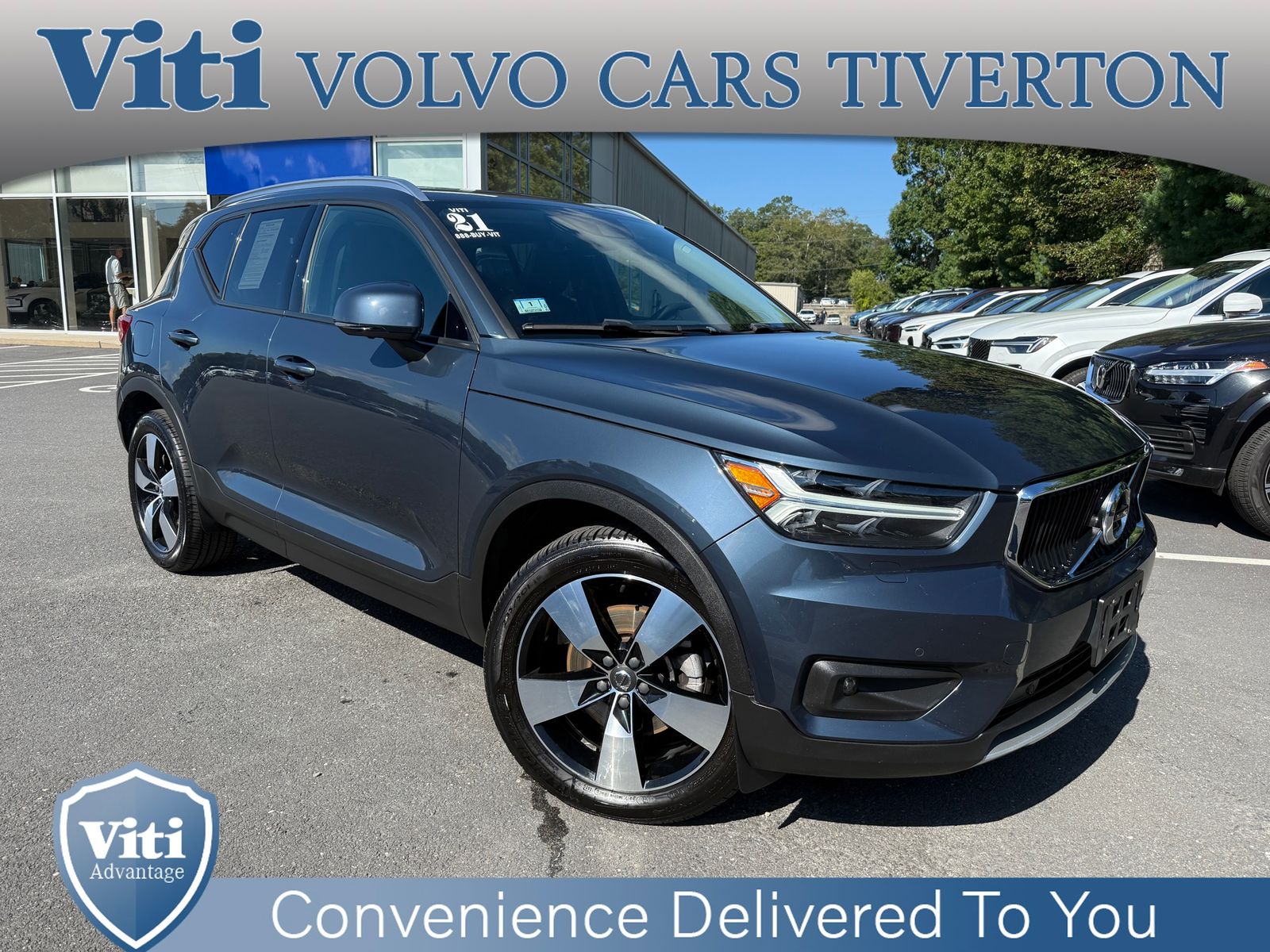 2021 Volvo XC40 T5 Momentum