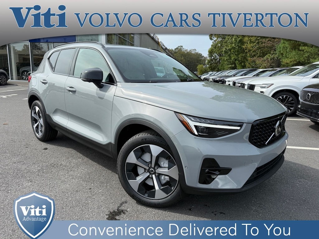 New 2026 Volvo XC40 B5 Plus SUV
