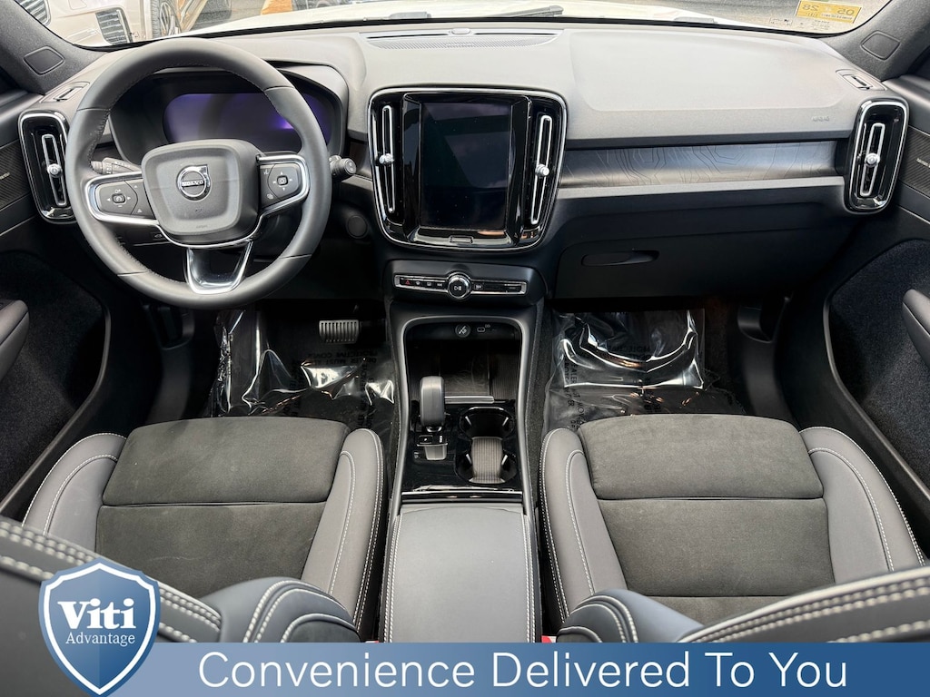 Certified 2023 Volvo XC40 Recharge Pure Electric Ultimate SUV